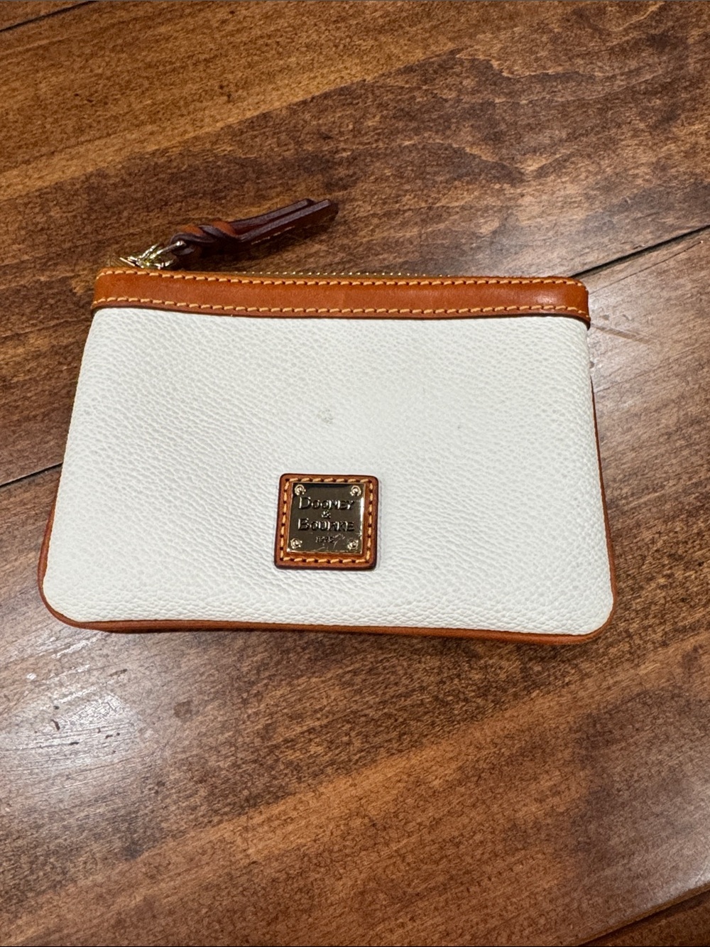 Dooney & Bourke off white and Tan Zip Card Pouch
